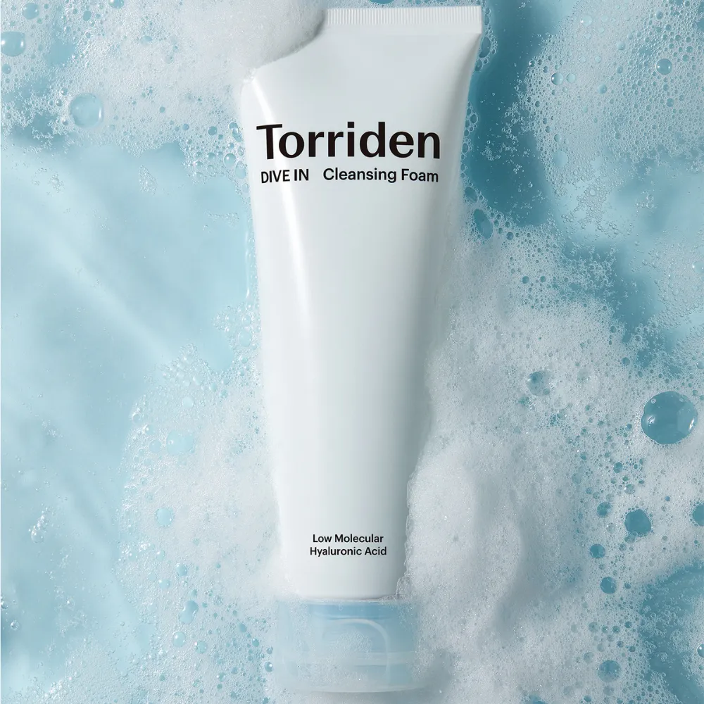 DIVE-IN Low Molecular Hyaluronic Acid Cleansing Foam 2